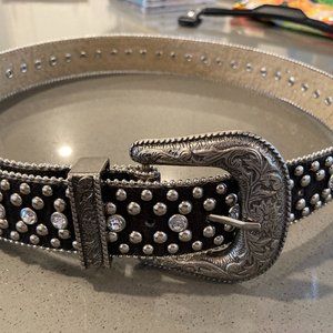New Guess Western Rhinestone Belt